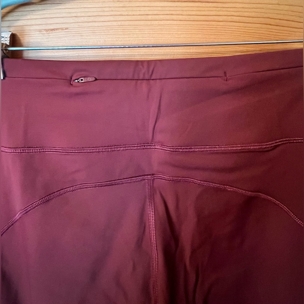 Women's Lululemon Pace Rival Crop *22" Dark Adobe Sz 12 - Picture 4 of 9